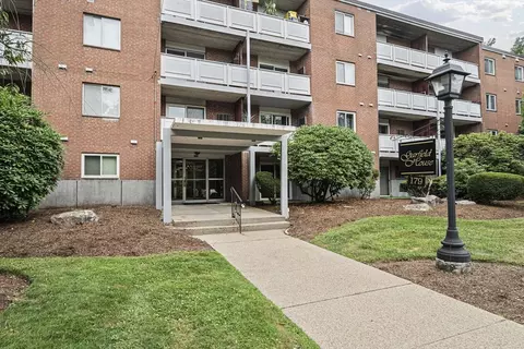 179 Presidents Ln #3J, Quincy, MA 02169