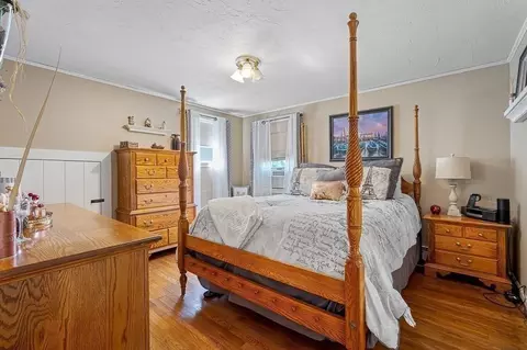 Bedroom - 472 Central Tpke, Sutton, MA 01590 photo 1 of 6