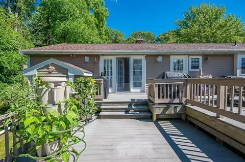 Exterior - 472 Central Tpke, Sutton, MA 01590 photo 2 of 9