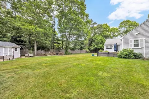 Exterior - 16 Pine View Dr, Cotuit, MA 02635 photo 8 of 9