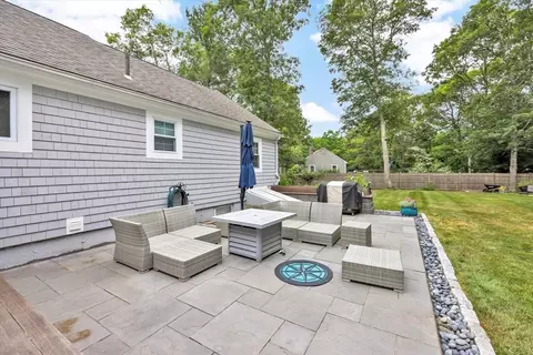Exterior - 16 Pine View Dr, Cotuit, MA 02635 photo 3 of 9