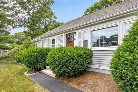 Exterior - 16 Pine View Dr, Cotuit, MA 02635 photo 2 of 9