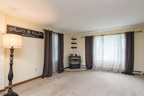 223 Mazarin St, Springfield, MA 01151 photo 8