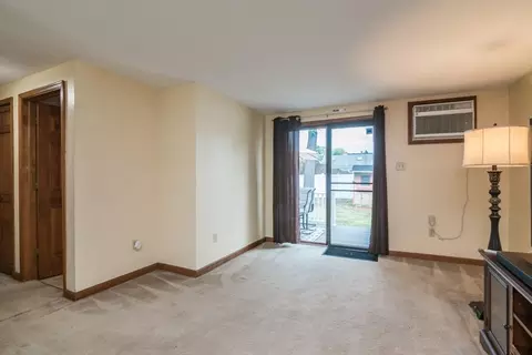 223 Mazarin St, Springfield, MA 01151 photo 10