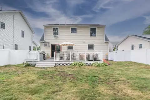 223 Mazarin St, Springfield, MA 01151 photo 2