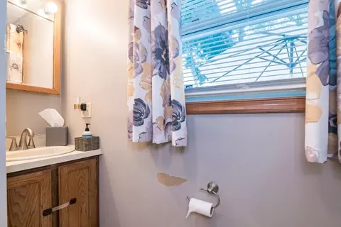 223 Mazarin St, Springfield, MA 01151 photo 20