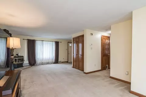 223 Mazarin St, Springfield, MA 01151 photo 12