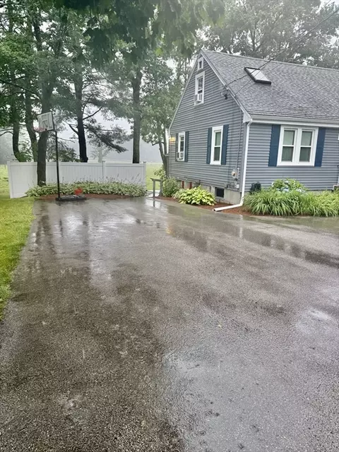 353 Plain St, Millis, MA 02054 photo 3