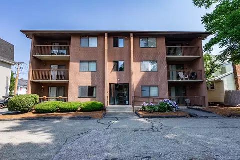 150 School St #5, Waltham, MA 02451
