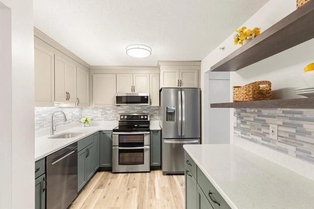 7 Birchwood Pointe #102, Amesbury, MA 01913