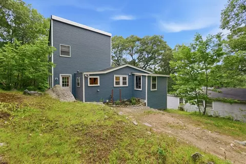 21 Uphill Ln, Lynn, MA 01904