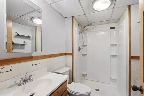Bath - 214 High St, Webster, MA 01570 photo 1 of 3