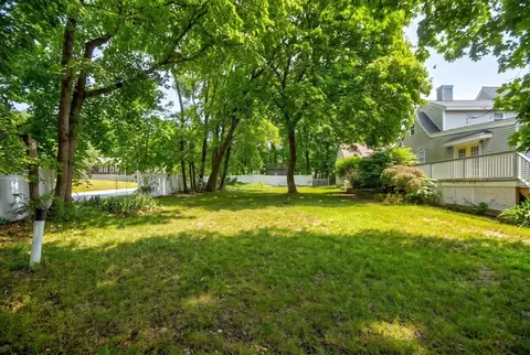 Exterior - 73 Wareham St, Middleboro, MA 02346 photo 7 of 9