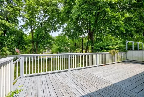 Exterior - 73 Wareham St, Middleboro, MA 02346 photo 4 of 9