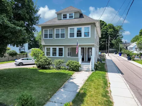 128 Willow St #1, West Roxbury, MA 02132