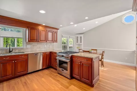 5 Adeline Rd, Beverly, MA 01915 photo 17