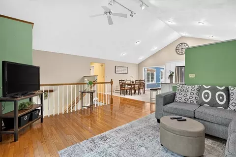 78 Darnell Rd, Worcester, MA 01606 photo 4