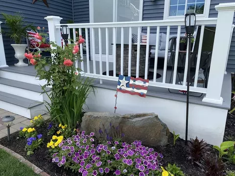 Exterior - 29 Bennett St, Hudson, MA 01749 photo 2 of 9