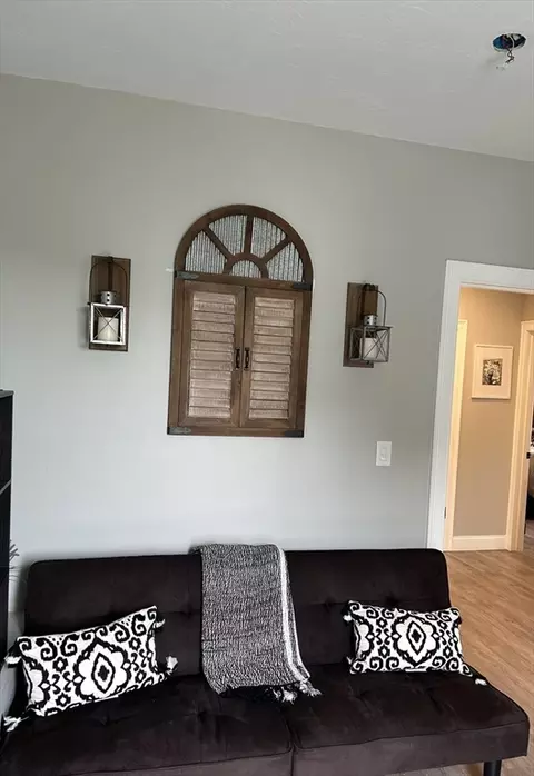 Living - 29 Bennett St, Hudson, MA 01749 photo 2 of 2