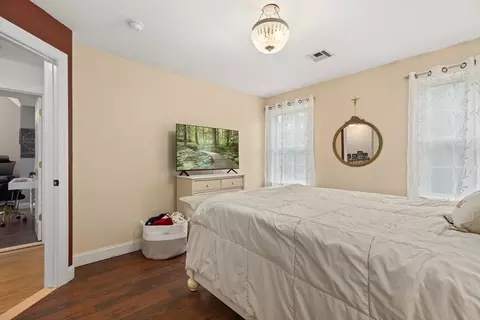 Bedroom - 566 Mendon Rd, Sutton, MA 01590 photo 5 of 7