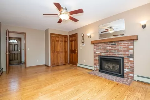 Living - 217 Maple St, Danvers, MA 01923 photo 2 of 5