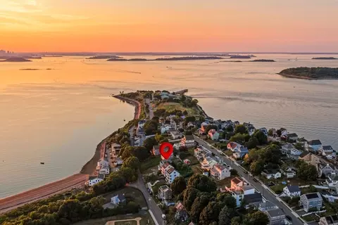 65 Island Ave, Quincy, MA 02169