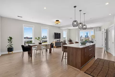 232 Old Colony Ave #506, Boston, MA 02127