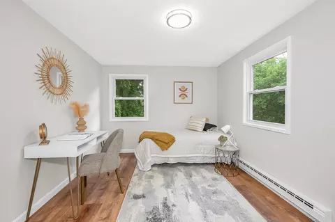 Bedroom - 22 Maple Ave, Danvers, MA 01923 photo 4 of 10