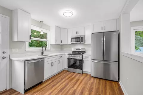 Kitchen - 22 Maple Ave, Danvers, MA 01923 photo 5 of 6