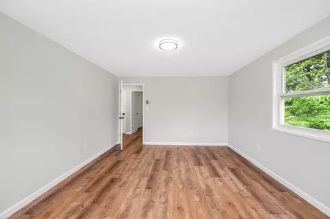 Bedroom - 22 Maple Ave, Danvers, MA 01923 photo 8 of 10