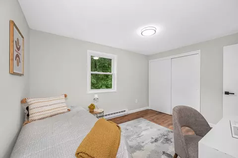 Bedroom - 22 Maple Ave, Danvers, MA 01923 photo 5 of 10
