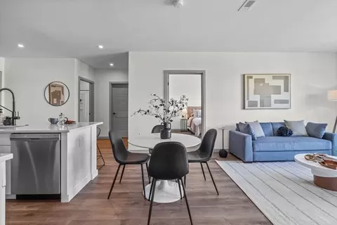 203 Lowell St #320, Wilmington, MA 01887