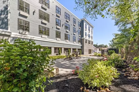 21 Totman St #201, Quincy, MA 02169