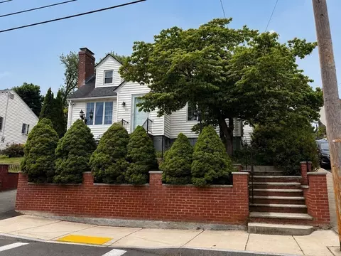270 Vane St, Revere, MA 02151