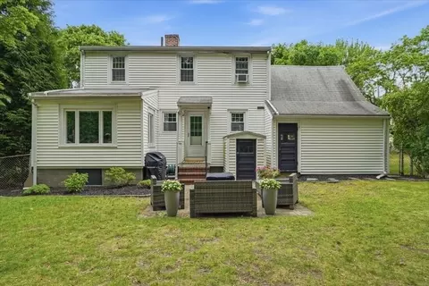 4 Ponkapoag Way, Canton, MA 02021 photo 19