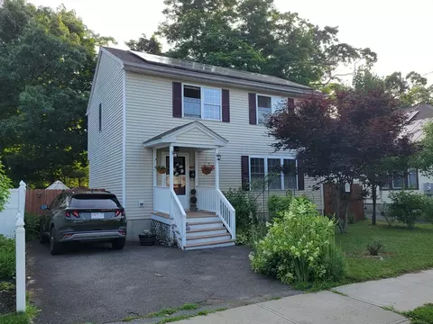 142 Jasper, Springfield, MA 01109 photo 3