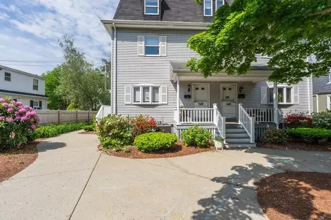3 Winter Pl #3, Melrose, MA 02176