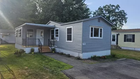 73 Victoria Ln, Marlborough, MA 01752