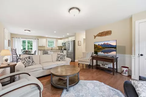 Living - 215 Sarty Rd, Warren, MA 01083 photo 4 of 4