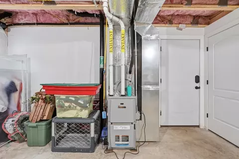 Entry Way - 215 Sarty Rd, Warren, MA 01083 photo 1 of 1