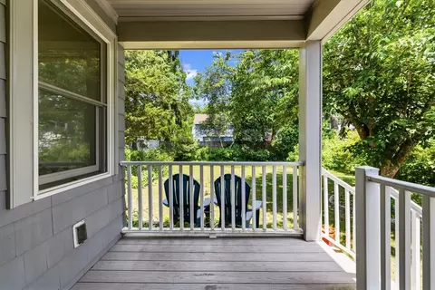 Exterior - 564 Montgomery St, Fall River, MA 02720 photo 11 of 13