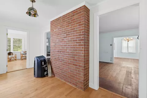 Entry Way - 564 Montgomery St, Fall River, MA 02720 photo 4 of 7