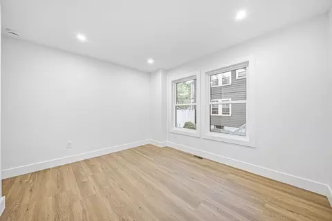 52 Rangeley Rd #52, Newton, MA 02465 photo 24