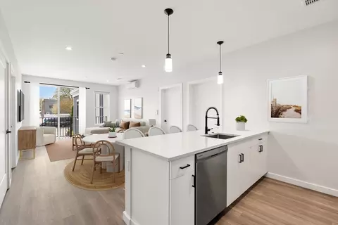 10 Somerset #402, Winthrop, MA 02152