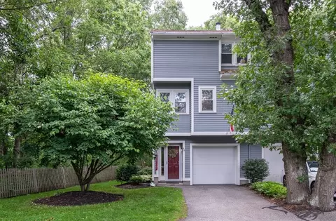 4 Arnold Dr #4 A, Salem, MA 01970