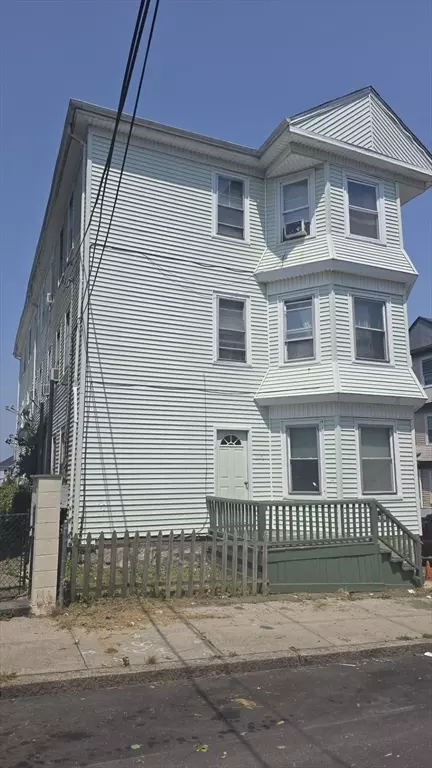 311-315 Mulberry St, Fall River, MA 02721