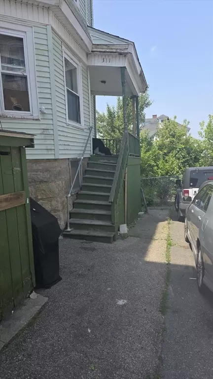 311-315 Mulberry St, Fall River, MA 02721 photo 3