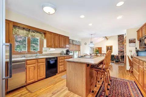15 Devincent Dr, Stow, MA 01775 photo 8