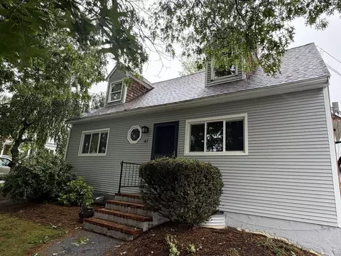 47 Granite St, Brockton, MA 02302
