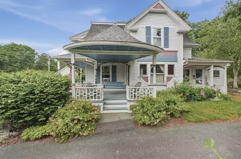 166 County Rd, Freetown, MA 02717